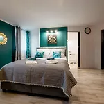 Apartament Eromeni Premium *